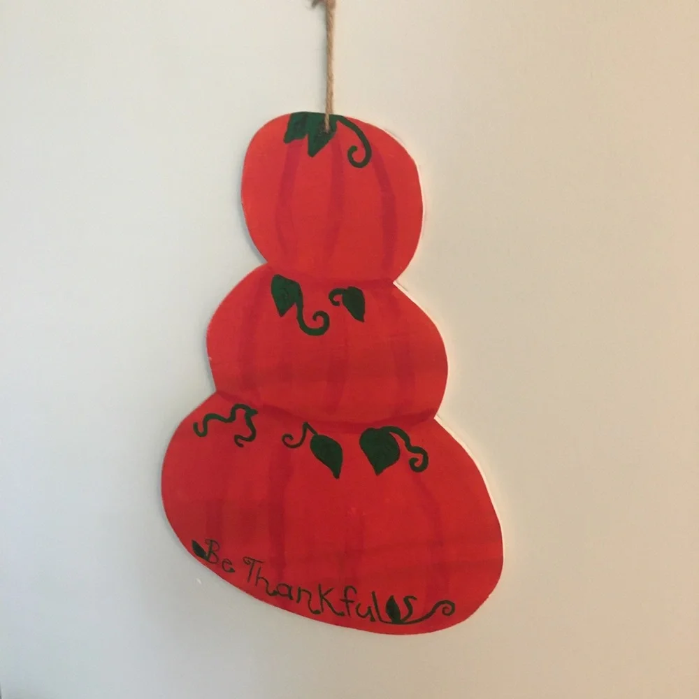 Double sided snowman / pumpkin door hanger